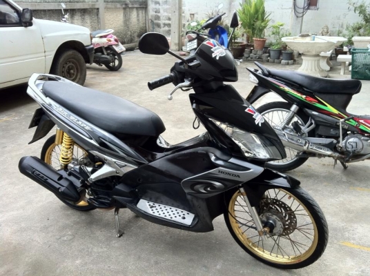 ขายฮอนด้าแอร์เบลด เครื่องเดิม เล่มพร้อมโอน ติดต่อ คุณพรเทพ 084-4573458