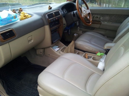 ขาย nissan frontier 4 Dr 3.0 ZDI ปี 2003 แม็ก 20  หล่อมากครับ