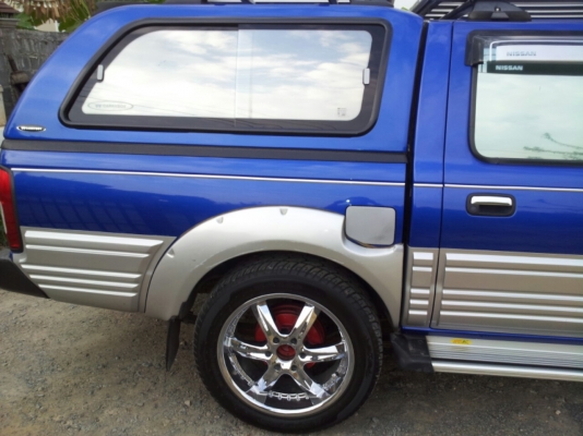 ขาย nissan frontier 4 Dr 3.0 ZDI ปี 2003 แม็ก 20  หล่อมากครับ