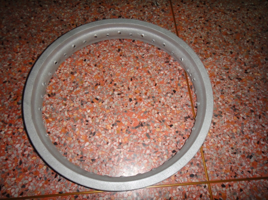 ขายแล้วครับ ขอบคูณพี่ที่อยู่บางกะปิด้วยครับ และขอบคุณพี่เสือด้วยครับ