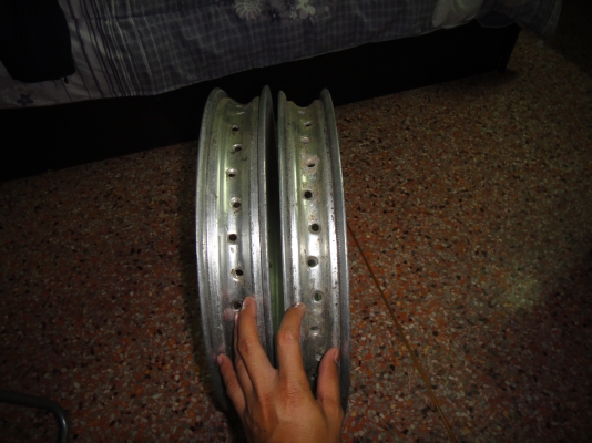 ขายแล้วครับ ขอบคูณพี่ที่อยู่บางกะปิด้วยครับ และขอบคุณพี่เสือด้วยครับ