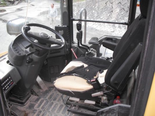 รถตักล้อยาง  WA350-3 รถเก่าจากนอก  ยังไม่เคยใช้งานในไทย  สภาพสวย  โทร.081-373-0559