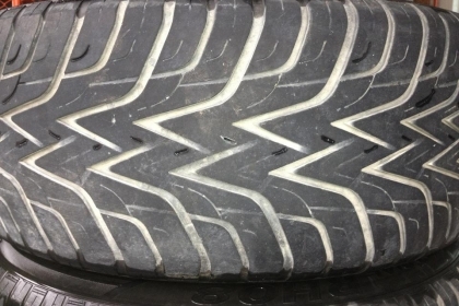 ขายล้อแม็กขอบ 20 6รู 265/50 R20 พร้อมยางปี 09