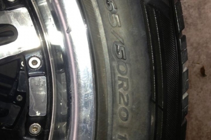 ขายล้อแม็กขอบ 20 6รู 265/50 R20 พร้อมยางปี 09