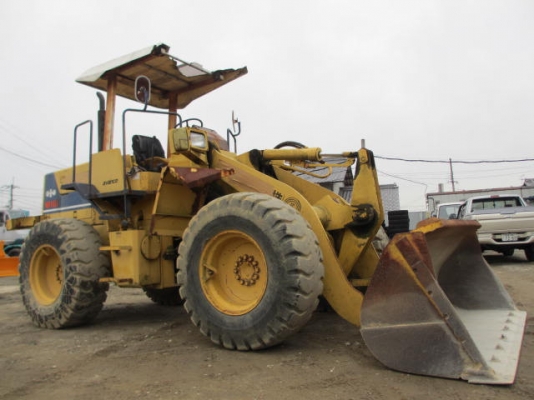 รถตักล้อยาง  WA100-1-3xxxx  สภาพเดิมจากญี่ปุ่น  ยังไม่เคยใช้งานในไทย  โทร.081-373-0559