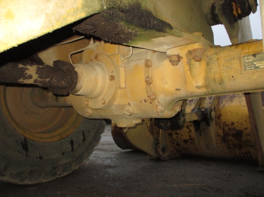 รถตักล้อยาง  WA100-1-3xxxx  สภาพเดิมจากญี่ปุ่น  ยังไม่เคยใช้งานในไทย  โทร.081-373-0559