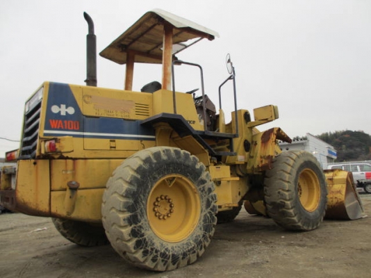 รถตักล้อยาง  WA100-1-3xxxx  สภาพเดิมจากญี่ปุ่น  ยังไม่เคยใช้งานในไทย  โทร.081-373-0559