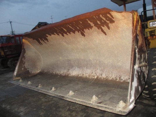 รถตักล้อยาง  WA100-1-3xxxx  สภาพเดิมจากญี่ปุ่น  ยังไม่เคยใช้งานในไทย  โทร.081-373-0559