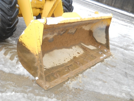 รถตักล้อยาง  WA100-1-3xxxx  สภาพเดิมจากญี่ปุ่น  ยังไม่เคยใช้งานในไทย  โทร.081-373-0559