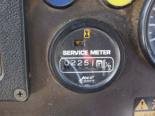 รถตักล้อยาง  WA100-1-3xxxx  สภาพเดิมจากญี่ปุ่น  ยังไม่เคยใช้งานในไทย  มาถึงไทยเร็ว ๆ นี้  โทร.081-373-0559