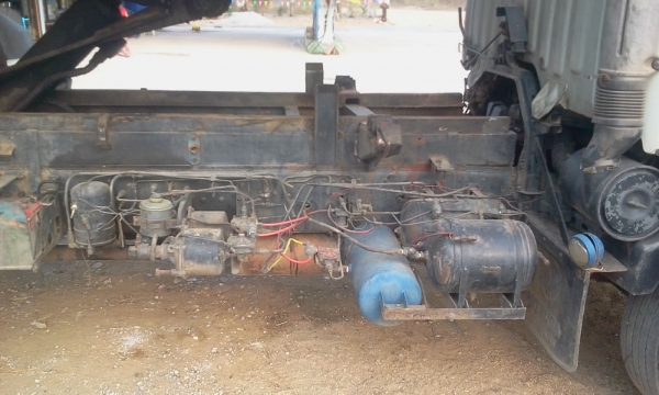 ขายสิบล้อดั๊มพ์ HINO 3H 195 แรง ดั๊มพ์เหล็ก แอร์พร้อม รถห้างมือเดียว ขายสิบล้อดั๊มพ์ HINO 3H 195 แรง ดั๊มพ์เหล็ก แอร์พร้อม รถห้างมือเดียว