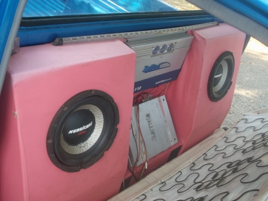 ขายดัทสันช้างเหยียบ 620 สี่ขอไฟนอน ติดเครื่องเสียง กระจังหน้าแว่น ล้อแม็ก ขายดัทสันช้างเหยียบ 620 สี่ขอไฟนอน ติดเครื่องเสียง กระจังหน้าแว่น ล้อแม็ก