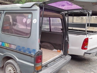 ขาย Ford Econovan 1993 สีน้ำเงิน เครื่องเบนซิน 1,800 ซีซี สภาพดีใช้งานอยู่ ขาย Ford Econovan 1993 สีน้ำเงิน เครื่องเบนซิน 1,800 ซีซี สภาพดีใช้งานอยู่