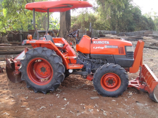 คูโบต้า L3408 4 WD 2 เพลา ใบมีดหน้า  ผาน 6x22 ทำงาน สภาพดีครับ..