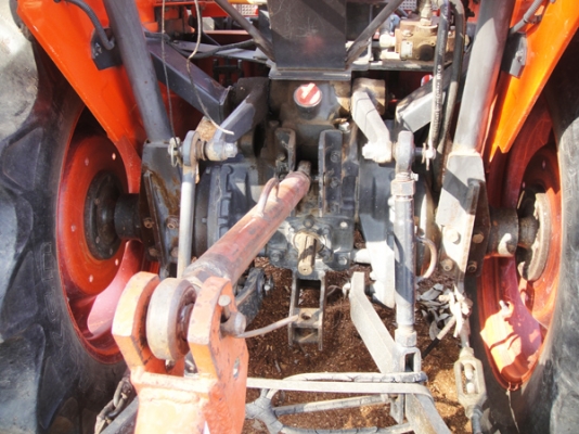 คูโบต้า L3408 4 WD 2 เพลา ใบมีดหน้า  ผาน 6x22 ทำงาน สภาพดีครับ..