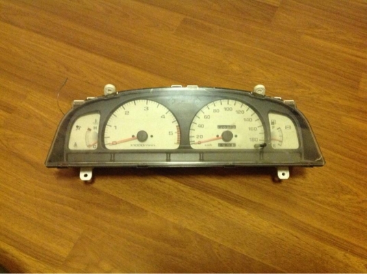 22-7-59ขายอะไหล่ Vios  มือเปิดประตู 1 คู่และไฟหลังไว้เป็นอะไหล่