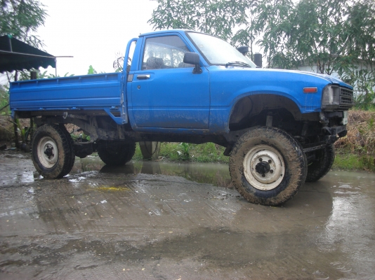 (ลดราคาอยากขายมาๆๆ)ขายม้ากระโดดวางคานเเข็ง 4X4