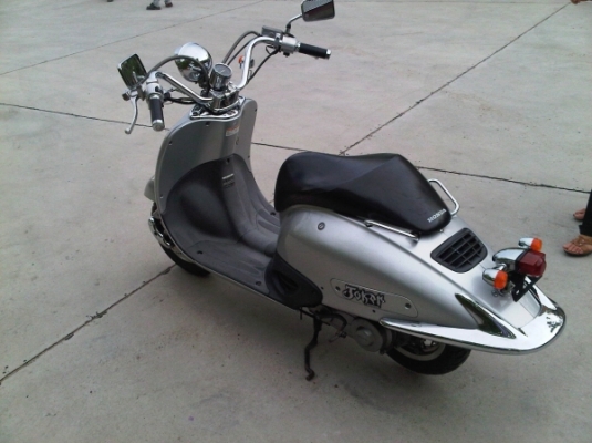 ขาย Honda-Joker 50cc เจ้าของขายเองครับ เพราะว่าไม่ได้ขี่แล้ว ขาย Honda-Joker 50cc เจ้าของขายเองครับ เพราะว่าไม่ได้ขี่แล้ว