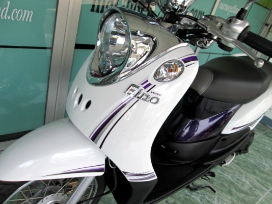 ขาย Finoคลาสสิค  รถปลายปี55 สีแดงไมล์ 3พันโล ตัวท๊อปคลอบไฟเปนโคเมี่ยม 26500