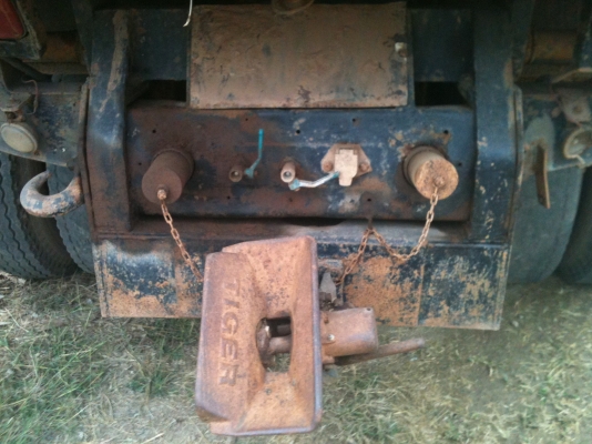 ขาย nissan ud cw30 เครื่อง pe6 225แรงม้า สองเพลาดั้ม สโลว์อินเตอร์ เบรกจิ๊ปฟี่ ขาย nissan ud cw30 เครื่อง pe6 225แรงม้า สองเพลาดั้ม สโลว์อินเตอร์ เบรกจิ๊ปฟี่