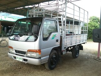 4 ล้อ * ไม่ติดเวลา * ISUZU NKR 120 แรงม้า  *ยาว 3.20 ม.*  รถสวยเดิม *พร้อมใช้ 100\%*
