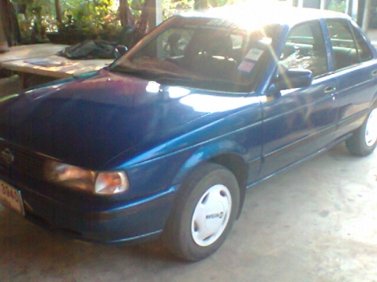 NISSAN SENTRA 1.6 MT ปี 37 รถสวยพร้อมใช้งาน ติดแก๊ส LPG ลงเล่มครบถูกต้องประหยัดมาก เครื่องแน่นดีไม่มีเยิ้ม ภายในเก๋งคอนโซลสวย แอร์เย็น กระจกไฟฟ้า พวงมาลัยเพาเวอร์ ช่วงล่างแน่นดีไม่มีปัญหา ยางสภาพดีพร้อมใช้งาน เอกสารทะเบียนภาษีครบพร้อมโอน ราคาต่อรองได้ครับ