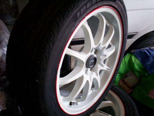 ขาย แม็กVOLK RACING 17" สีขาวพร้อมยาง215/45/17