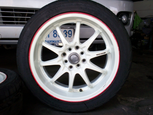 ขาย แม็กVOLK RACING 17" สีขาวพร้อมยาง215/45/17
