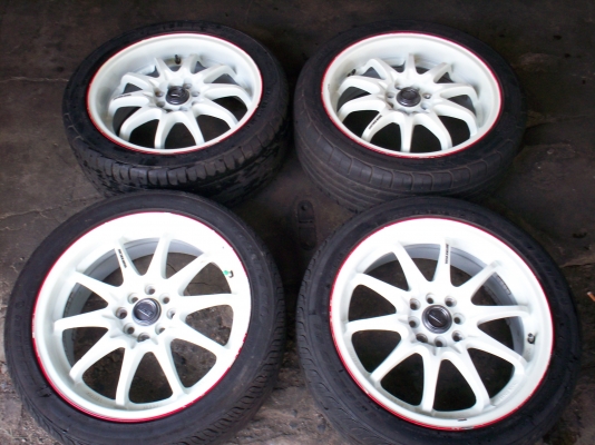 ขาย แม็กVOLK RACING 17" สีขาวพร้อมยาง215/45/17