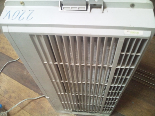 ขายแอร์หน้าต่างยี่ห้อcorona ญี่ปุ่นไฟ220โวลท์ ขายแอร์หน้าต่างยี่ห้อcorona ญี่ปุ่นไฟ220โวลท์