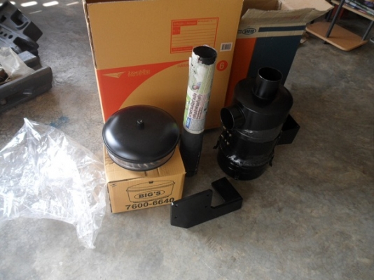 ขาย กรองอากาศรถไถฟอร์ด NH 6640(กรองเปียก) มีทั้งชุดและแยกชิ้น จัดส่งได้ทั่วประเทศ **สินค้ามีสต๊อกจัด ขาย กรองอากาศรถไถฟอร์ด NH 6640(กรองเปียก) มีทั้งชุดและแยกชิ้น จัดส่งได้ทั่วประเทศ **สินค้ามีสต๊อกจัด
