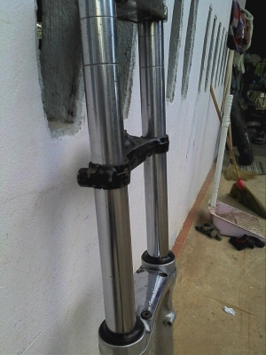 ขายโช้คหน้า Honda แกนโช้ค 39 มม.