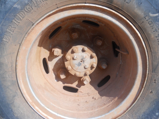 ขาย 6 ล้อ ISUZU NPR 115 รถห้างแท้ ปี33