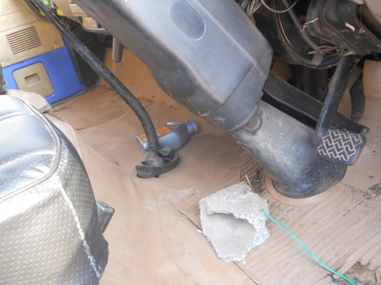 ขาย 6 ล้อ ISUZU NPR 115 รถห้างแท้ ปี33