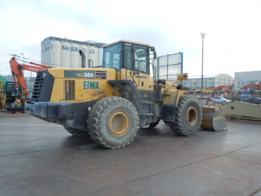 รถตักล้อยาง  WA380-5-60418  สภาพสวย กำลังเดินทางเข้าไทย  จากญี่ปุ่น  ไม่เคยใช้งานในไทย  โทร.081-373-0559