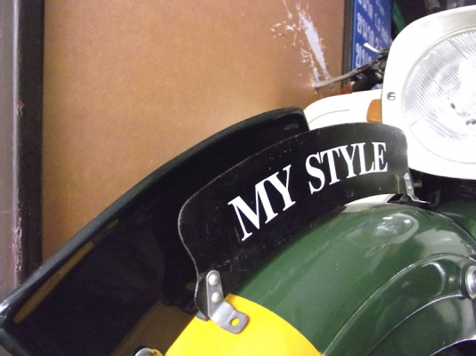 ขายแผ่นเหล็กป้ายทะเบียนแบบโค้งติดบังโคนหน้ารถโบราณ งานเก่าพร้อมขายึด สวยๆลองดูก่อน มีรูปครับ