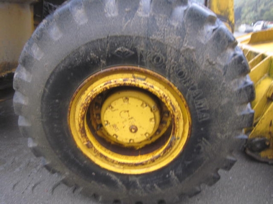 รถตักล้อยาง  WA350-1-20423  สภาพเดิมจากญี่ปุ่น  ยังไม่เคยใช้งานในไทย  รถอยู่ระหว่างเดินทางเข้าไทย  โทร.081-373-0559