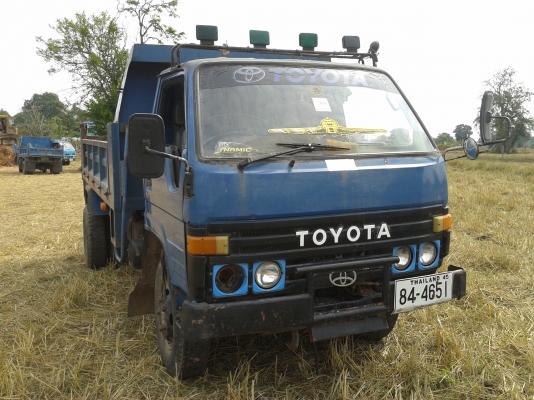 ขาย6ล้อดั้ม 115 แรง สภาพพร้อมใช้ เอกสารพร้อมโอน