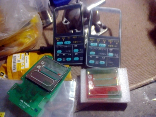 LCD ของแท้และOEM(บริการเปลี่ยนฟรีด้วยเครื่องมือทันสมัย)รอรับกลับได้เลย