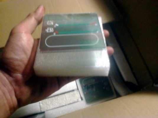 LCD ของแท้และOEM(บริการเปลี่ยนฟรีด้วยเครื่องมือทันสมัย)รอรับกลับได้เลย