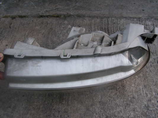 โคมไฟหน้าวีโก้ข้างขวา โคมไฟหน้าวีโก้ข้างขวา