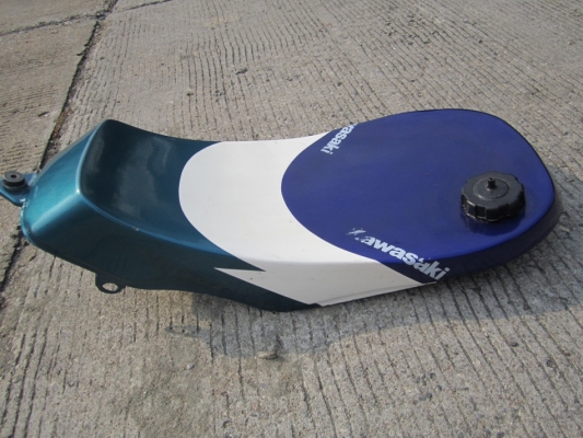 ขายด่วน ถังน้ำมัน KR150 ปาดมาแล้วสวยๆ 990 บาท