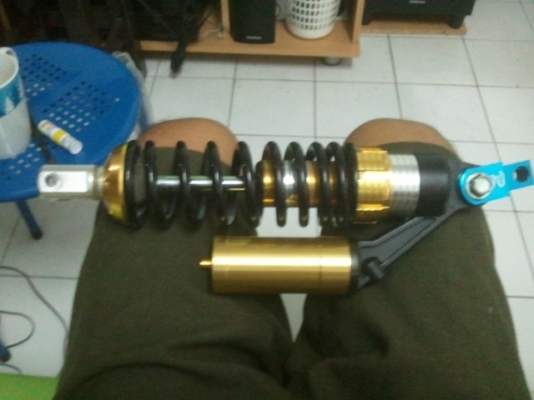 ขายโช็ค KAZI ของแท้ ใส่แค่ 2 เดือนเอง สวยๆ พร้อม จานดิส 1 วง