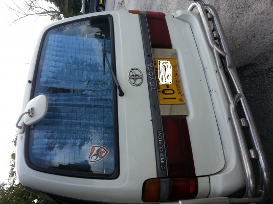 ขายด่วนรถตู้หัวจรวดหลังคาเตี้ยสวยๆ ขายด่วนรถตู้หัวจรวดหลังคาเตี้ยสวยๆ