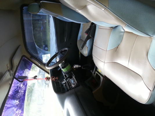 ขายด่วนรถตู้หัวจรวดหลังคาเตี้ยสวยๆ ขายด่วนรถตู้หัวจรวดหลังคาเตี้ยสวยๆ