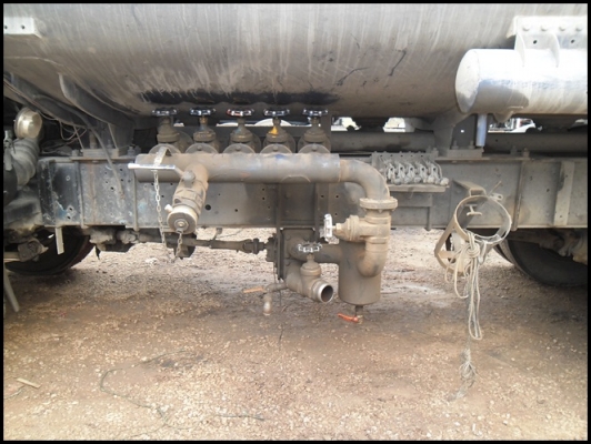 รถบรรทุกน้ำมัน ครัชซีจัมโบ้ เครื่อง 210 แรง สภาพดี สวยๆ