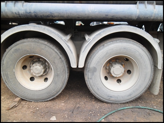 รถบรรทุกน้ำมัน ครัชซีจัมโบ้ เครื่อง 210 แรง สภาพดี สวยๆ