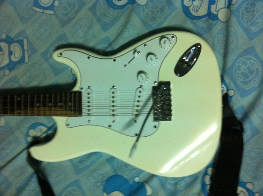 กีต้าไฟฟ้าพร้อมตู้แอม ขายแล้ว กีต้าไฟฟ้าพร้อมตู้แอม ขายแล้ว