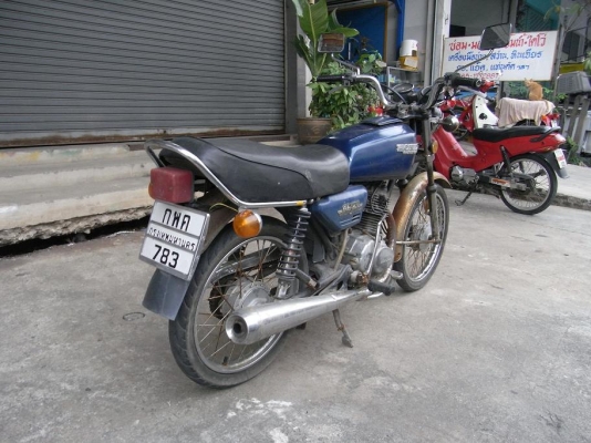 ขาย Honda GL 100 สภาพเดิมๆเเห้งสุดๆ ขี่ได้มีทะเบียนพร้อมโอน ขาดต่อหนึ่งปี ขาย Honda GL 100 สภาพเดิมๆเเห้งสุดๆ ขี่ได้มีทะเบียนพร้อมโอน ขาดต่อหนึ่งปี