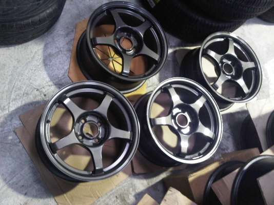 ขายล้อขอบ15กว้าง7 สวยๆซิ่งๆ มี2ชุด  ถูกๆ